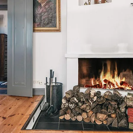 Tatil Evi With And Fireplace *